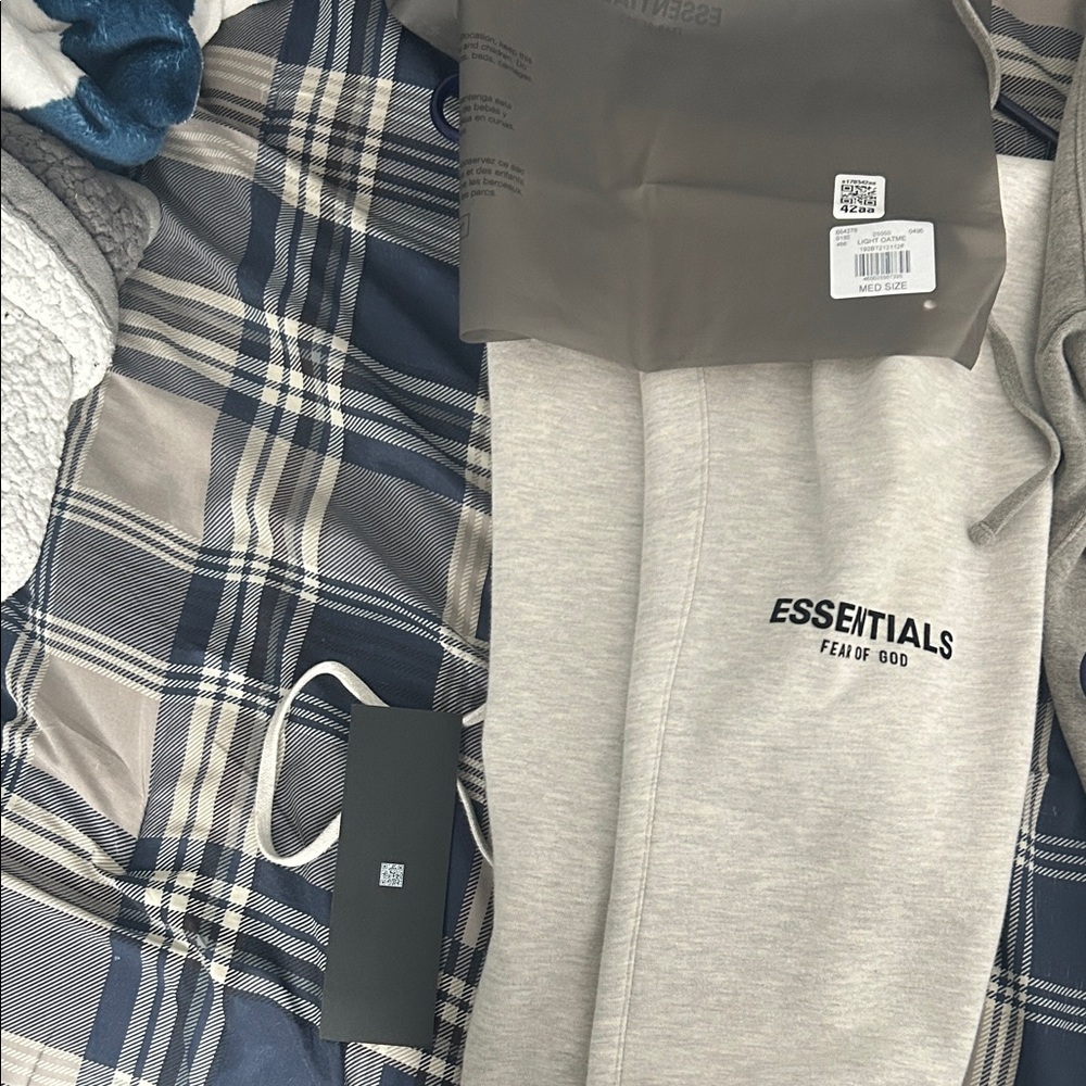Essentials Fear of God Sweatpants light oatmeal.